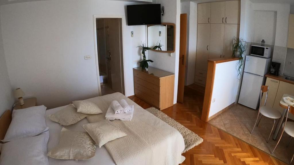 Vanja II Apartment Tucepi Bagian luar foto