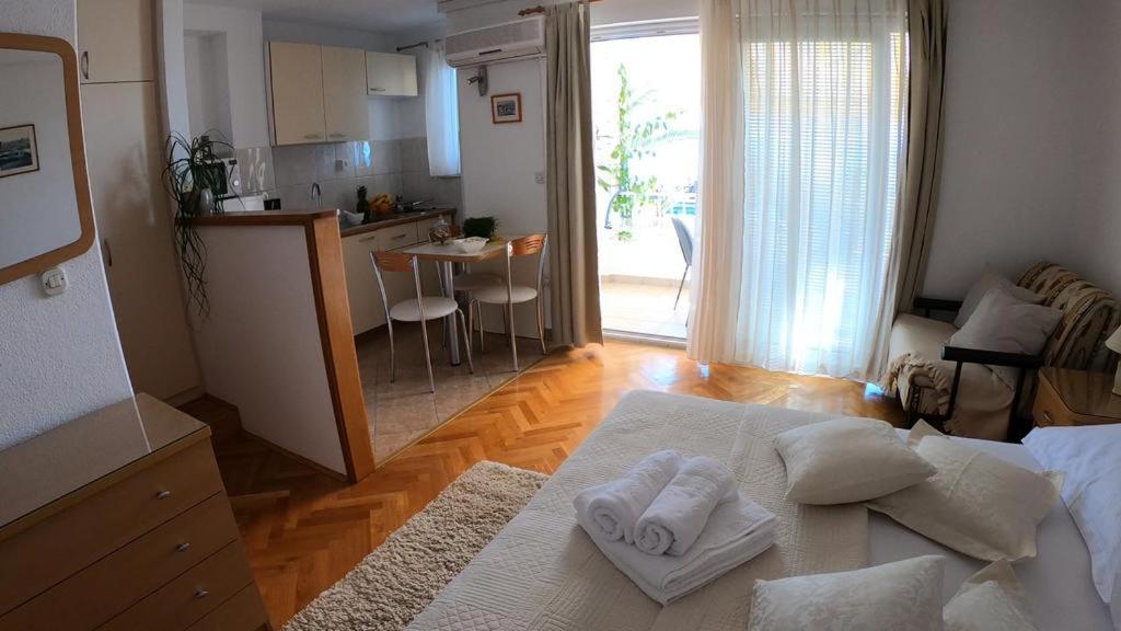 Vanja II Apartment Tucepi Bagian luar foto